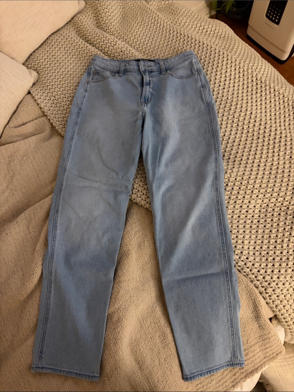 Hollister Jeans - Ultra High Rise Mom Jeans
